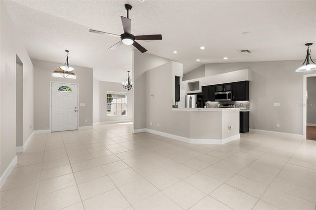 7918 LAKESIDE WOODS DRIVE, Orlando, FL 32810