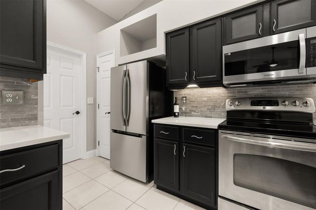 7918 LAKESIDE WOODS DRIVE, Orlando, FL 32810