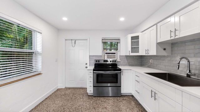 233 NE 13th Street 233.5, Delray Beach, FL 33444