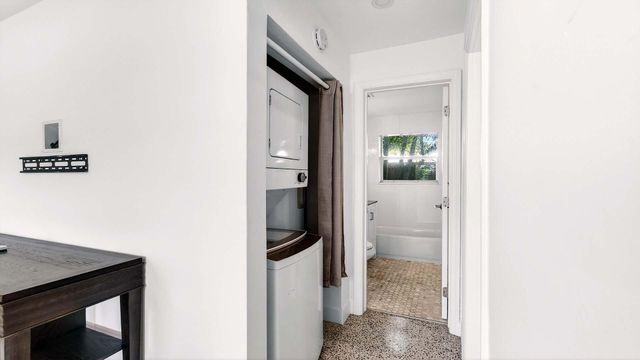 233 NE 13th Street 233.5, Delray Beach, FL 33444