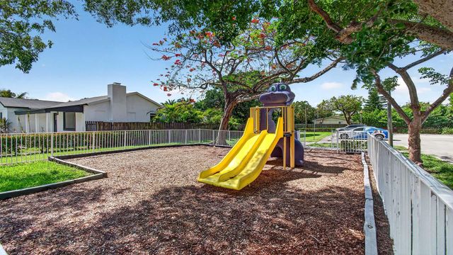 233 NE 13th Street 233.5, Delray Beach, FL 33444