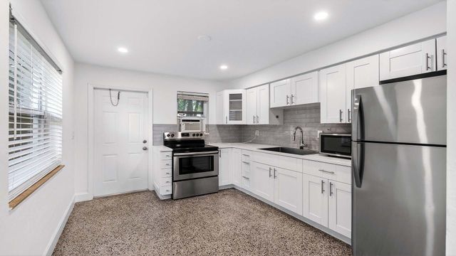 233 NE 13th Street 233.5, Delray Beach, FL 33444