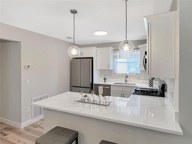 1812 SANIBEL COURT, The Villages, FL 32162