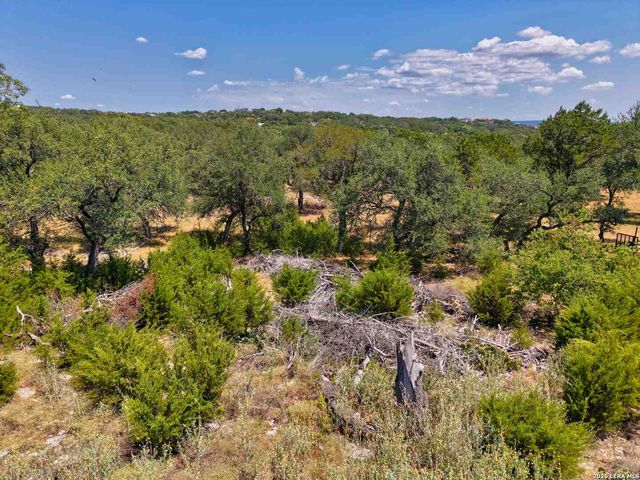 559 Clay Rdg, Canyon Lake, TX 78133