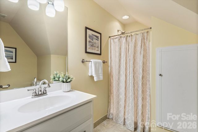 12820 Westmoreland Farm Road, Davidson, NC 28036