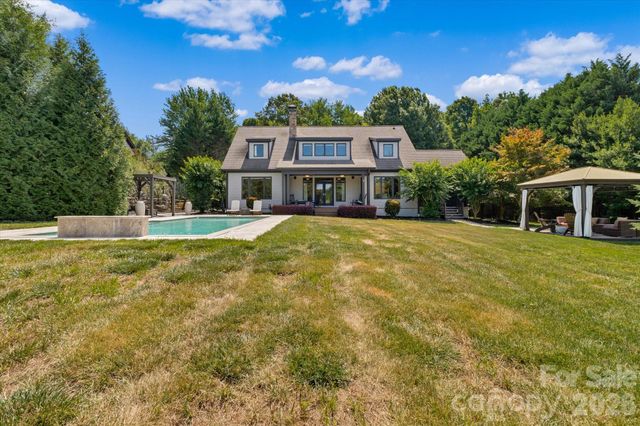 12820 Westmoreland Farm Road, Davidson, NC 28036