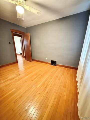 533 S PENNSYLVANIA Avenue S, Belleville, IL 62220