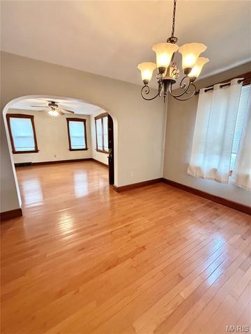 533 S PENNSYLVANIA Avenue S, Belleville, IL 62220