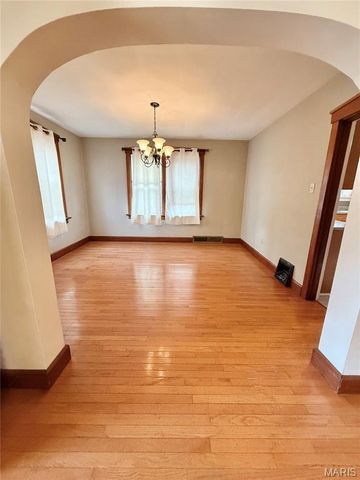 533 S PENNSYLVANIA Avenue S, Belleville, IL 62220