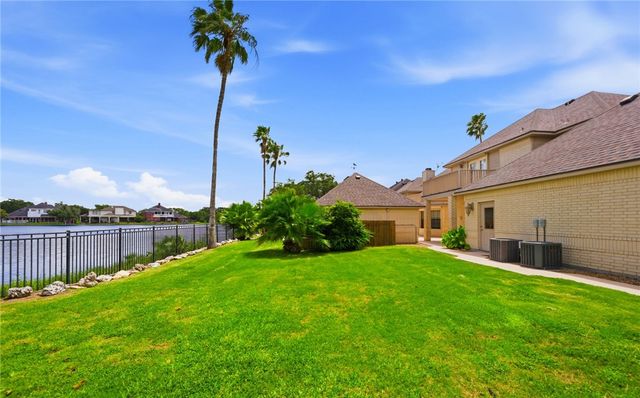 4510 Lake Bistineau Dr, Corpus Christi, TX 78413