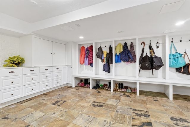 148 Weston Road, Lincoln, MA 01773