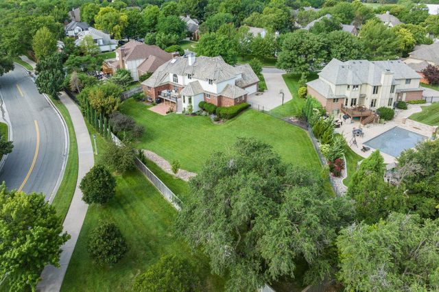 1136 N Linden Cir, Wichita, KS 67206