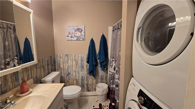 710 Belrock Avenue, Belpre, OH 45714