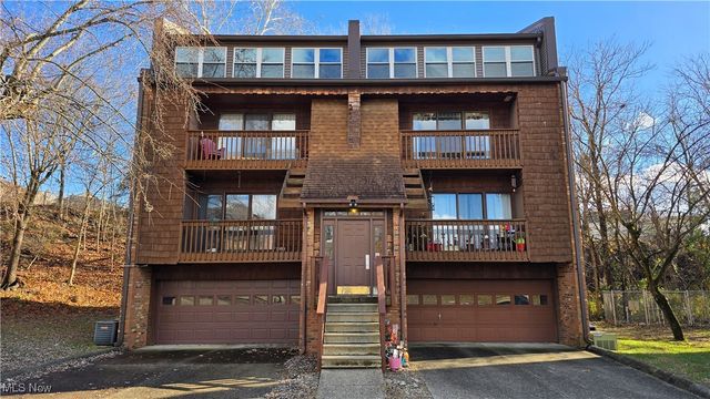 710 Belrock Avenue, Belpre, OH 45714