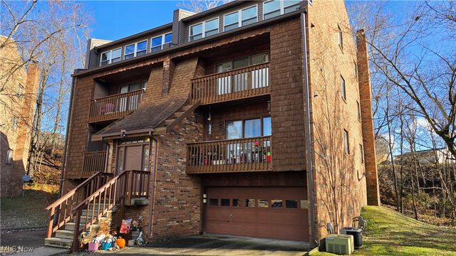 710 Belrock Avenue, Belpre, OH 45714