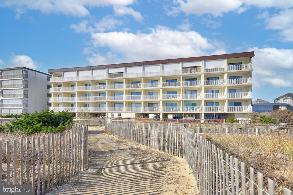 Image 25 of property listing at 12305 WIGHT ST #310, Ocean City, MD 21842