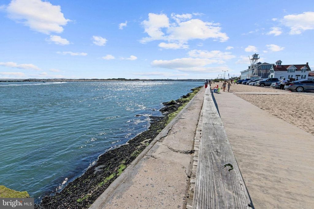 Image 34 of property listing at 12305 WIGHT ST #310, Ocean City, MD 21842