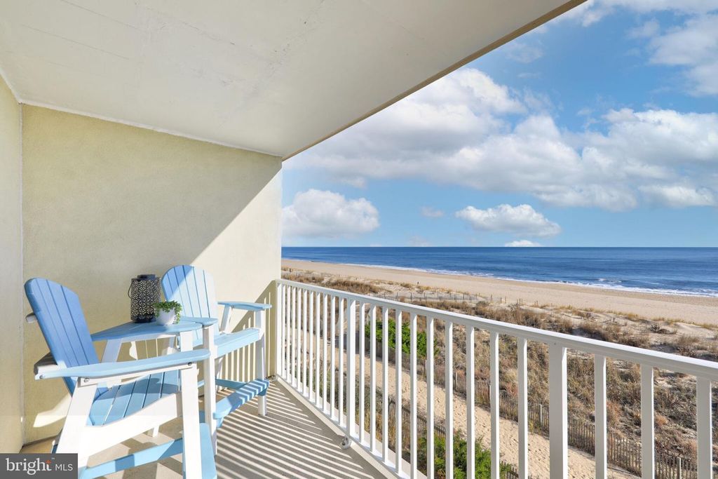 Image 6 of property listing at 12305 WIGHT ST #310, Ocean City, MD 21842
