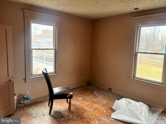 4000 NORFOLK AVE, Baltimore, MD 21216