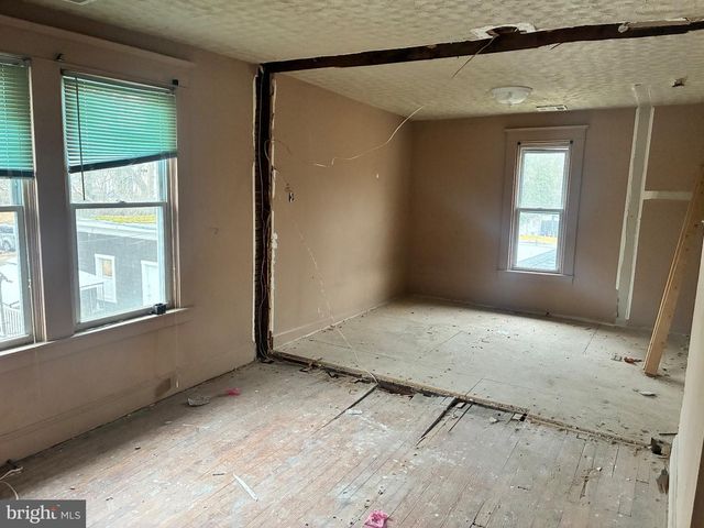 4000 NORFOLK AVE, Baltimore, MD 21216