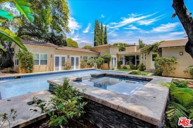 4847 Crown Avenue, La Canada Flintridge, CA 91011