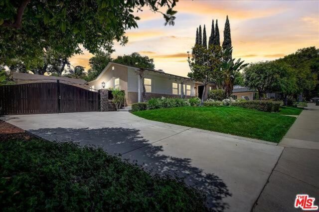 4847 Crown Avenue, La Canada Flintridge, CA 91011