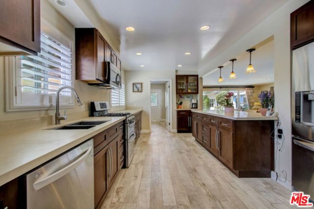 4847 Crown Avenue, La Canada Flintridge, CA 91011
