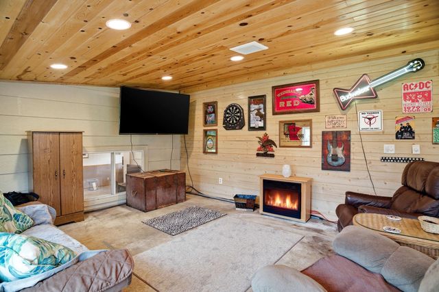 12040 Oregon Circle N, Champlin, MN 55316