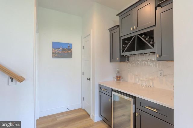 504 BREEZEWOOD LN, Annville, PA 17003