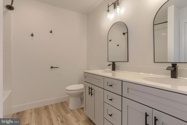 504 BREEZEWOOD LN, Annville, PA 17003