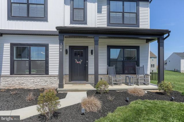 504 BREEZEWOOD LN, Annville, PA 17003