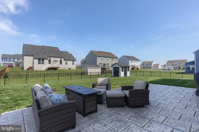 504 BREEZEWOOD LN, Annville, PA 17003