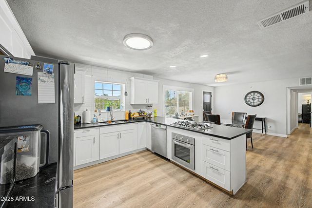 2208 W SAN MIGUEL Avenue, Phoenix, AZ 85015