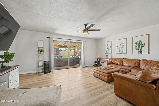 2208 W SAN MIGUEL Avenue, Phoenix, AZ 85015