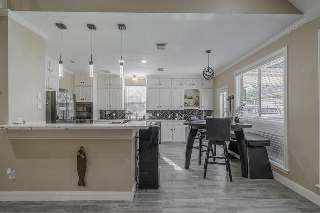 3119 Scenic Elm Street, Houston, TX 77059