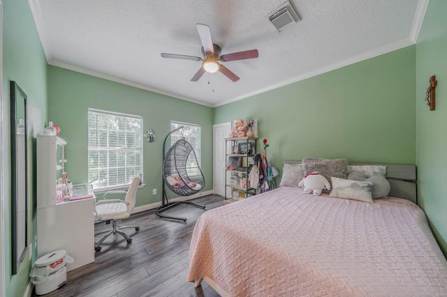 3119 Scenic Elm Street, Houston, TX 77059