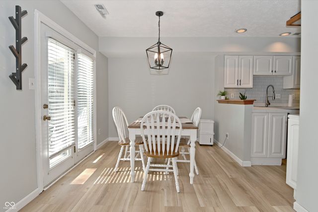 4758 Stansbury Lane, Indianapolis, IN 46254