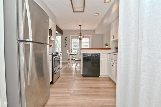 4758 Stansbury Lane, Indianapolis, IN 46254