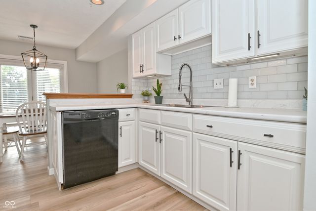 4758 Stansbury Lane, Indianapolis, IN 46254