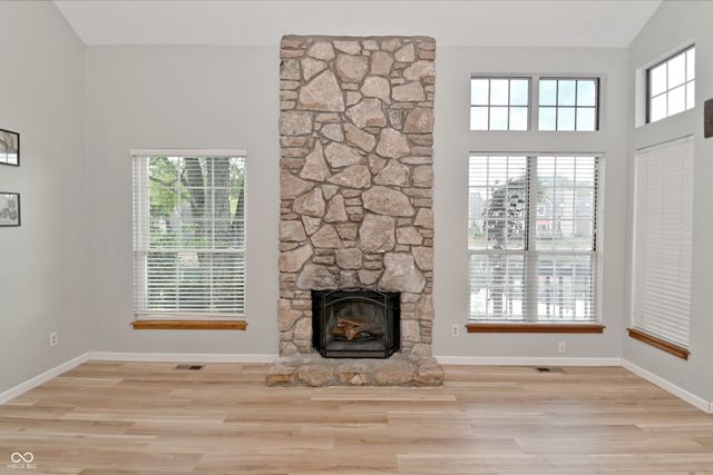 4758 Stansbury Lane, Indianapolis, IN 46254