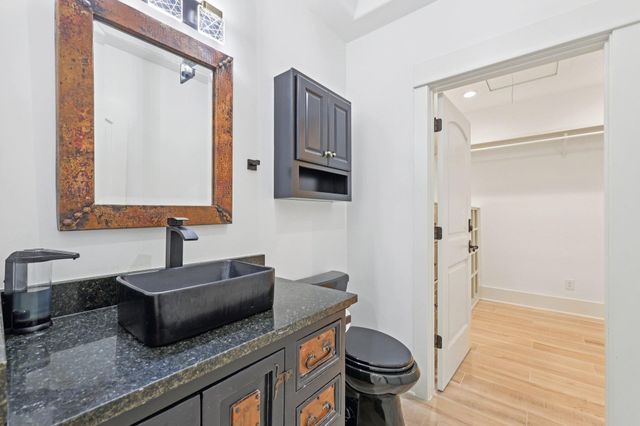 125 Carriage CT, Bastrop, TX 78602