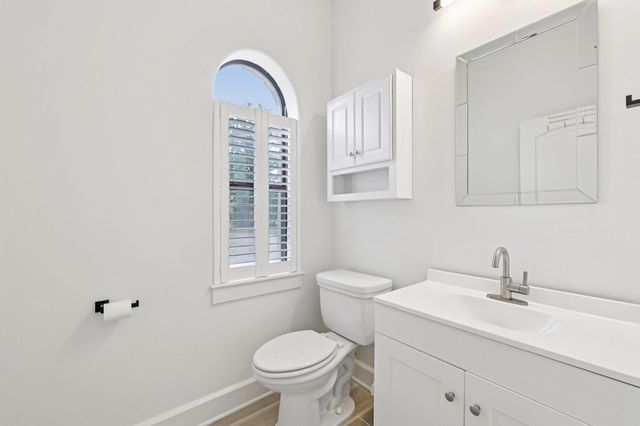 125 Carriage CT, Bastrop, TX 78602