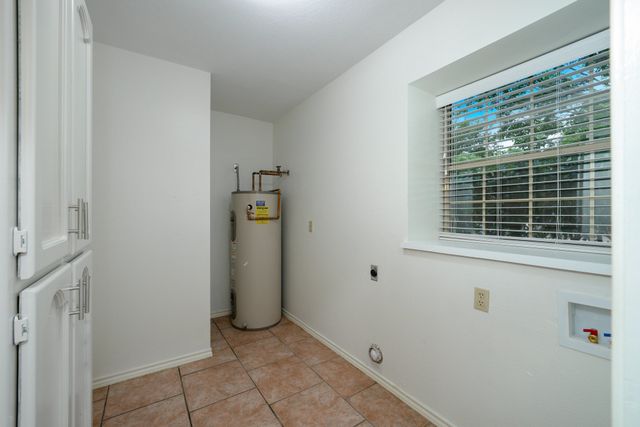 4703 El Brevo Court, Arlington, TX 76017