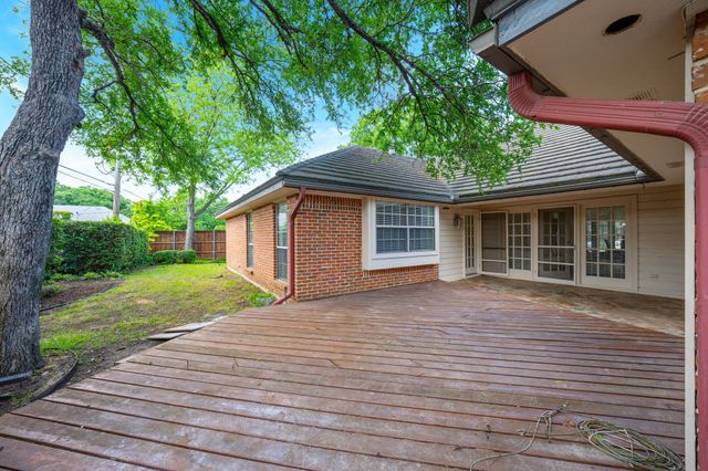 4703 El Brevo Court, Arlington, TX 76017