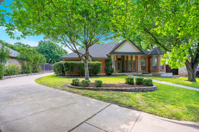 4703 El Brevo Court, Arlington, TX 76017