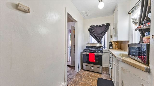 535 W Olive, Inglewood, CA 90301