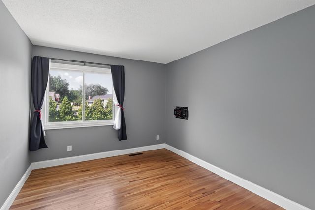 16124 Foliage Avenue W, Rosemount, MN 55068