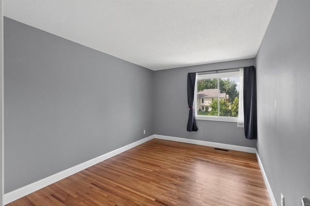 16124 Foliage Avenue W, Rosemount, MN 55068