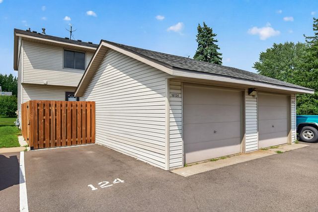 16124 Foliage Avenue W, Rosemount, MN 55068