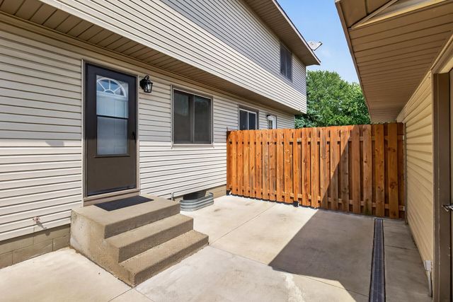 16124 Foliage Avenue W, Rosemount, MN 55068